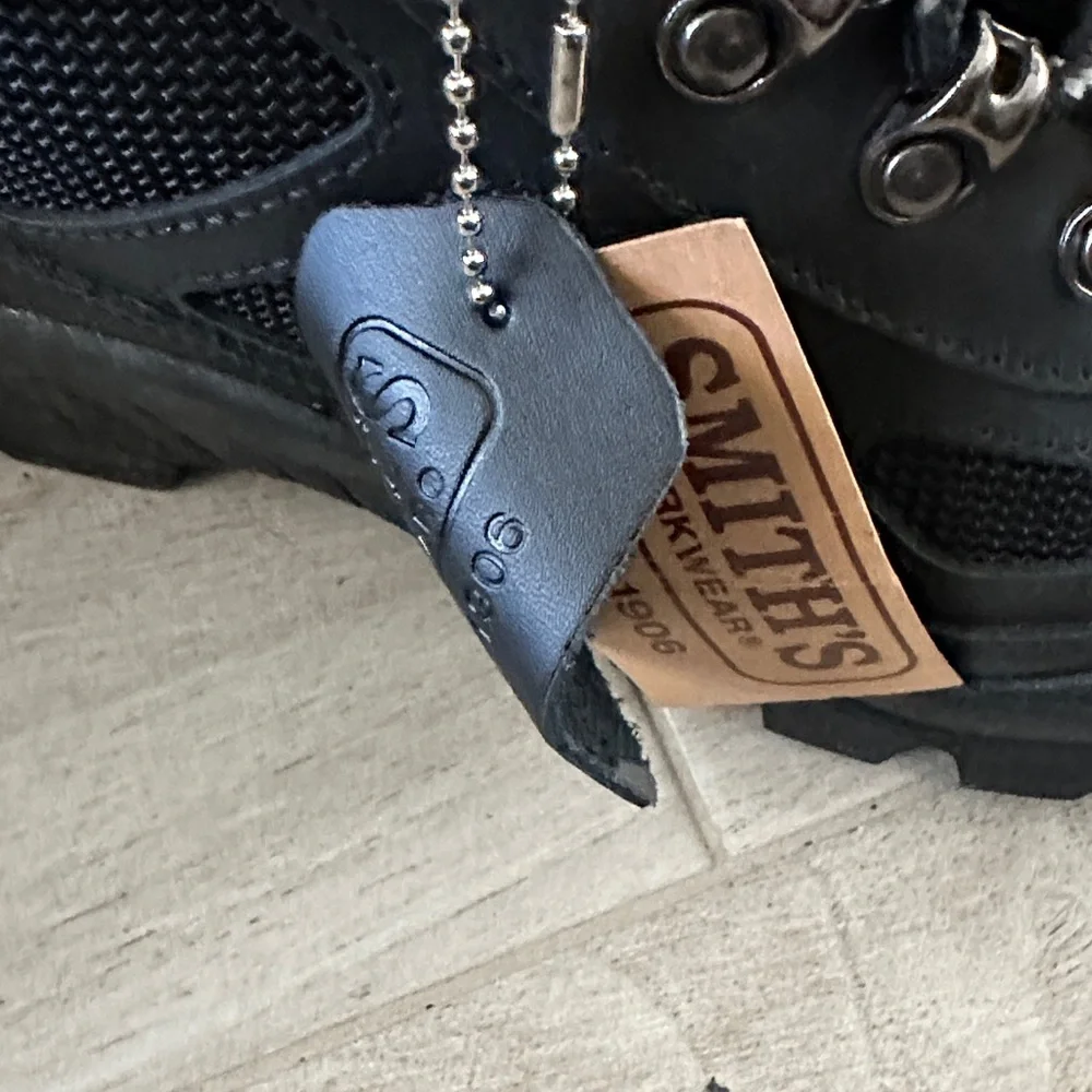 Smith's Black Hiking Boots, Size 9